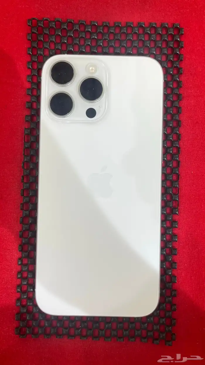 للبيع جوال 16 برو ماكس 1