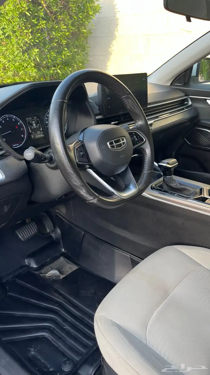 جيلي امجراند 2023 نظيفة 15