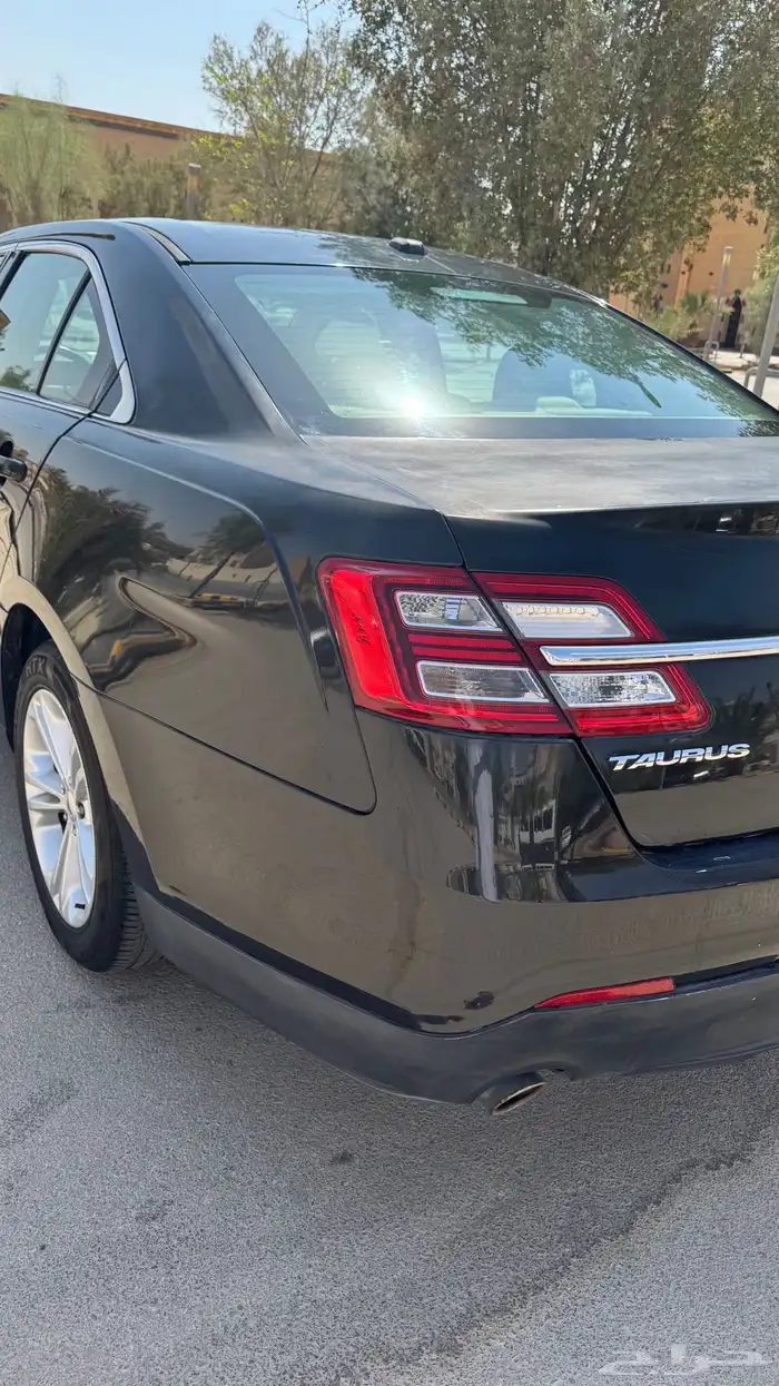 فورد تورس 2014 للبيع. الرياض 10