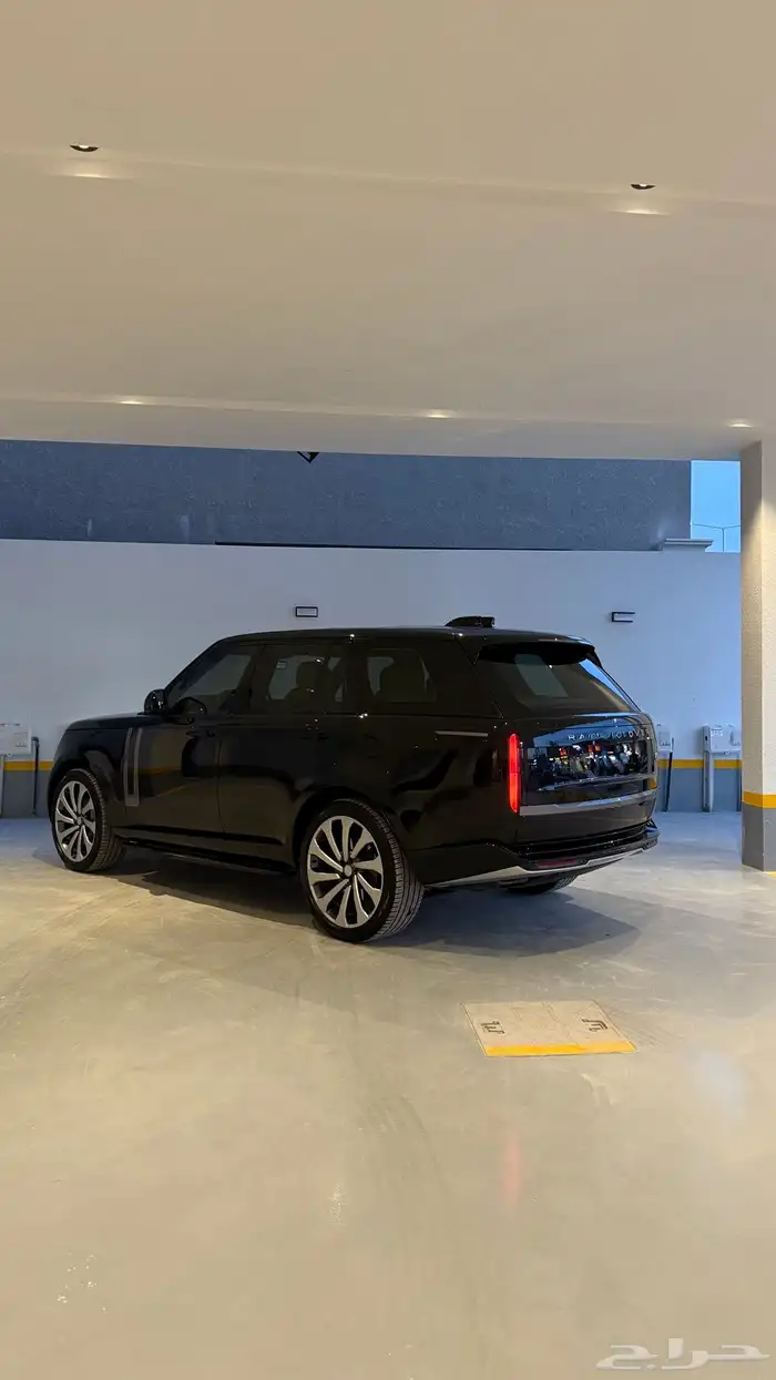 رنج روفر 2023 12