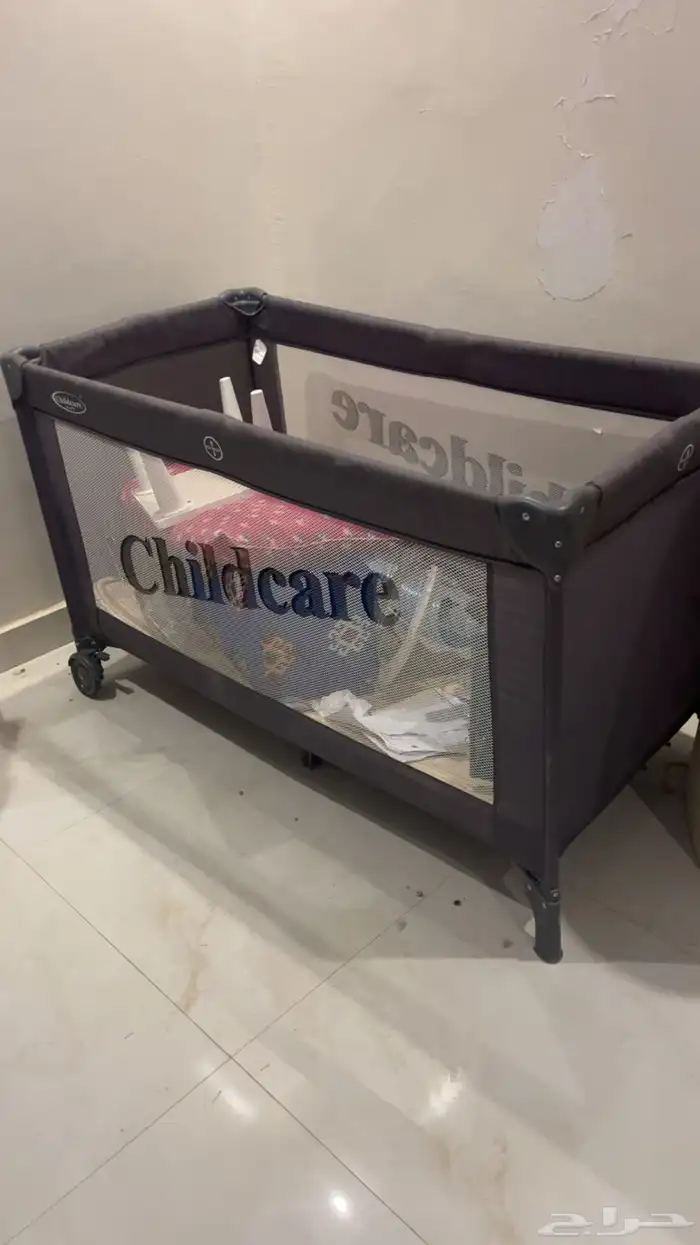 ثلاجه للبيع استعمال شهر بس جديده كنب سرير طفال شبه جديد. 6