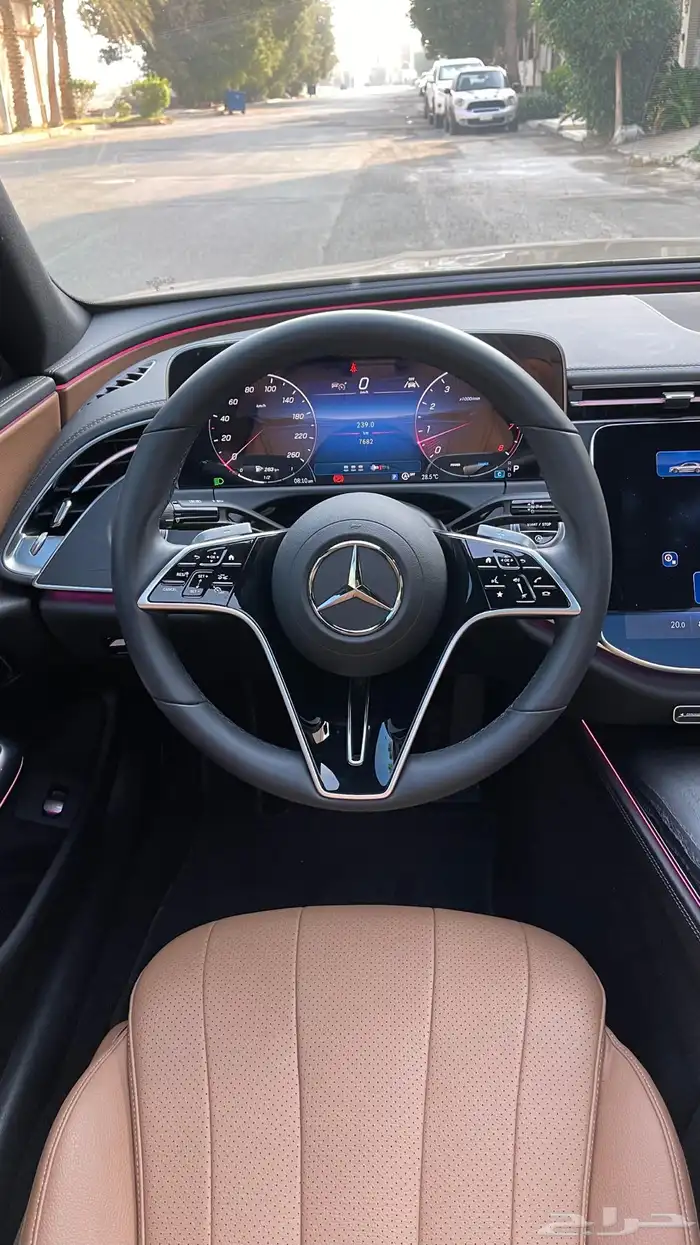 مرسيدس E200 12