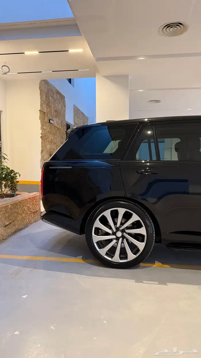 رنج روفر 2023 3