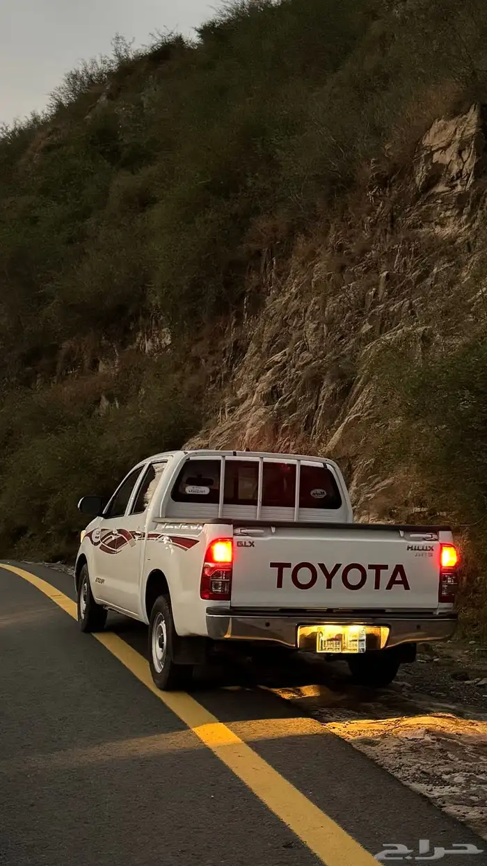 هايلوكس 2015 GLX 4