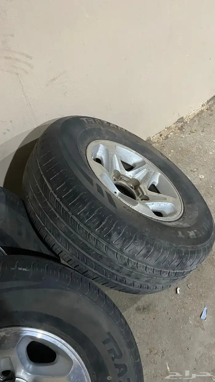 سلام عليكم اعرض لكم كفرات ب الجنوط للبيع حد 1000 1