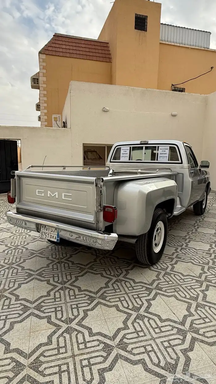 جمس 1981 رصاصي 2