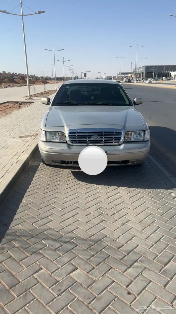 فورد كروان فاكتوريا 2011 2