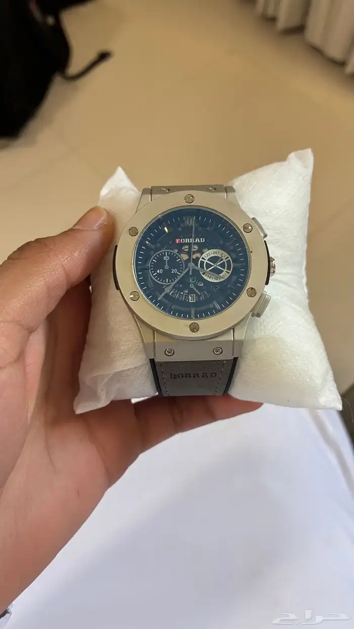 ساعه مكينه سويسري اصليه 0