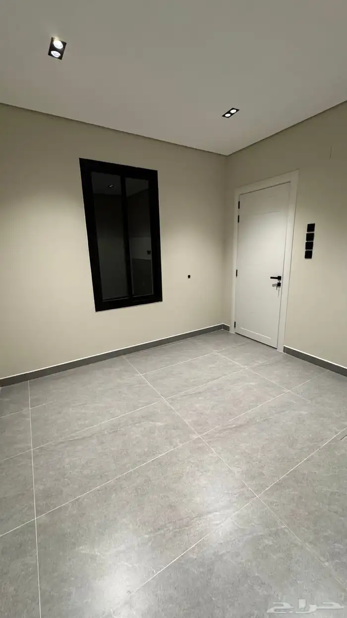 تبحث عن دبلوكس انيق ومودرن ووذيف بسعر 710الاف 32