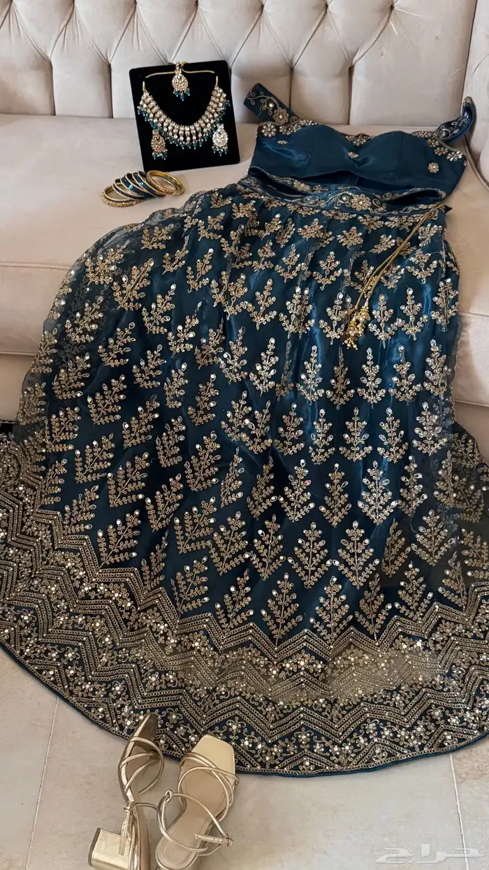 ملابس هندية للايجار 2