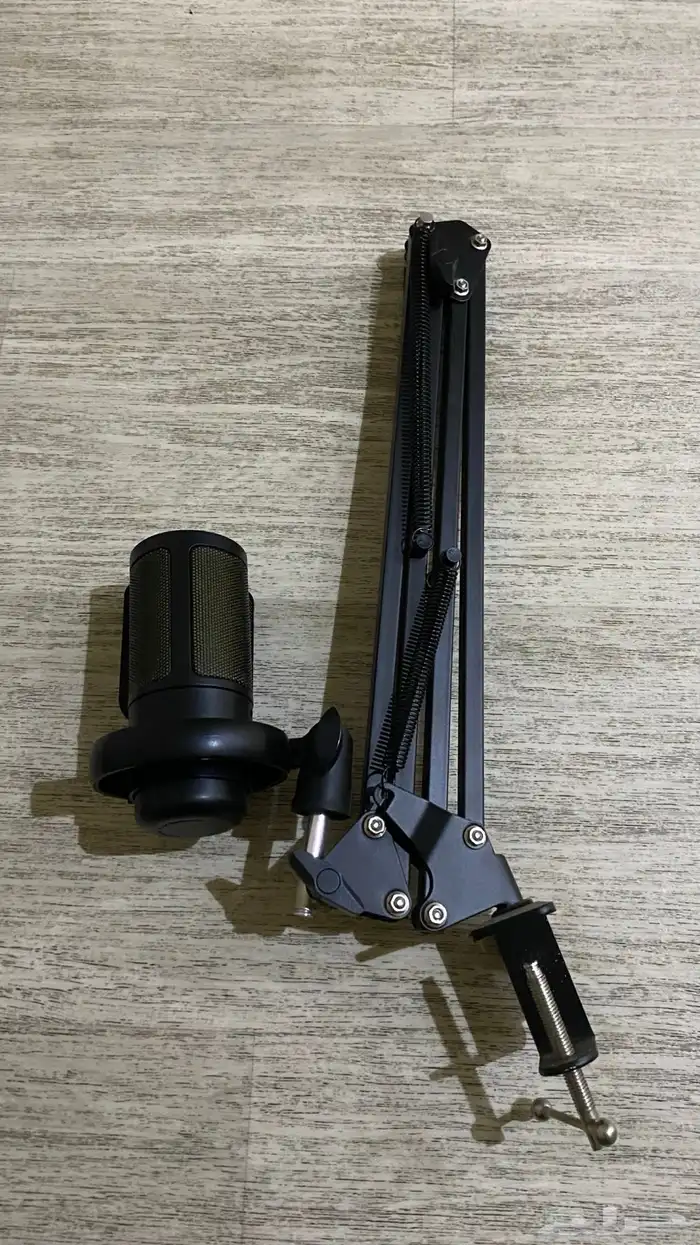 مايكme6s مع ستاند 0