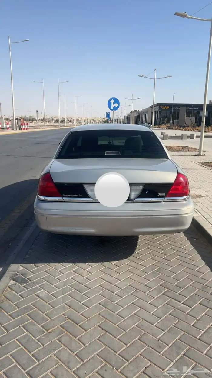 فورد كروان فاكتوريا 2011 0