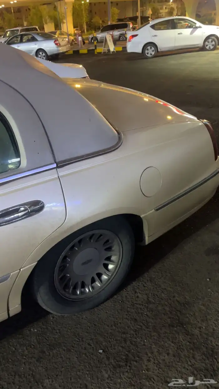 لنكولن تاون كار مجدد مفحوص 5