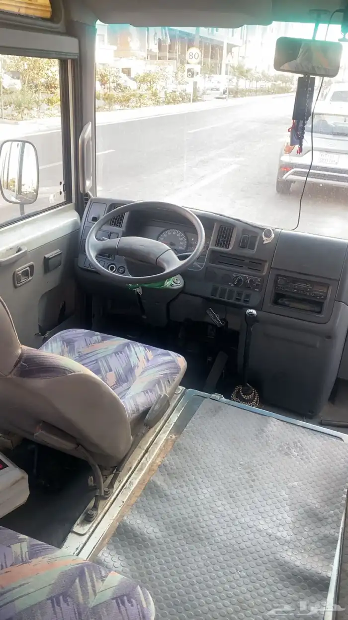 للبيع باص نيسان سفليان 4