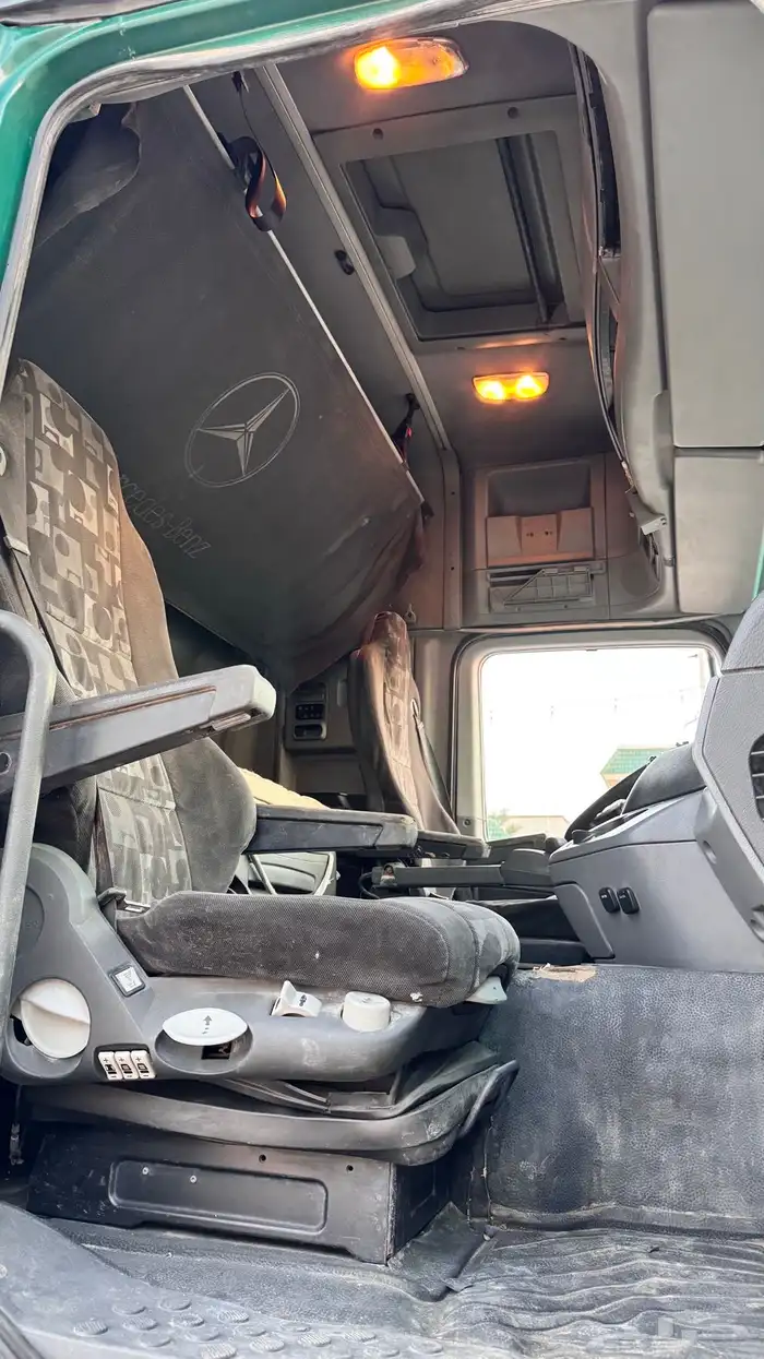 راس اكتروس 2007 ميقاا حجم 1844 قير كهرب دعسة كلتش . 22