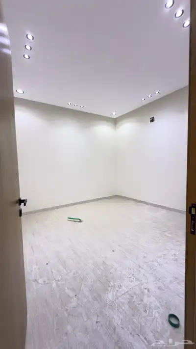 دور ارضي للايجار حي السويدي الغربي index