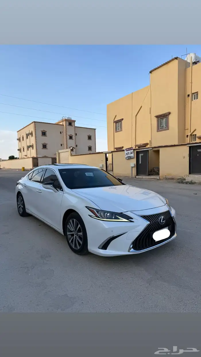 للبيع لكزس هايبرد 2021 0