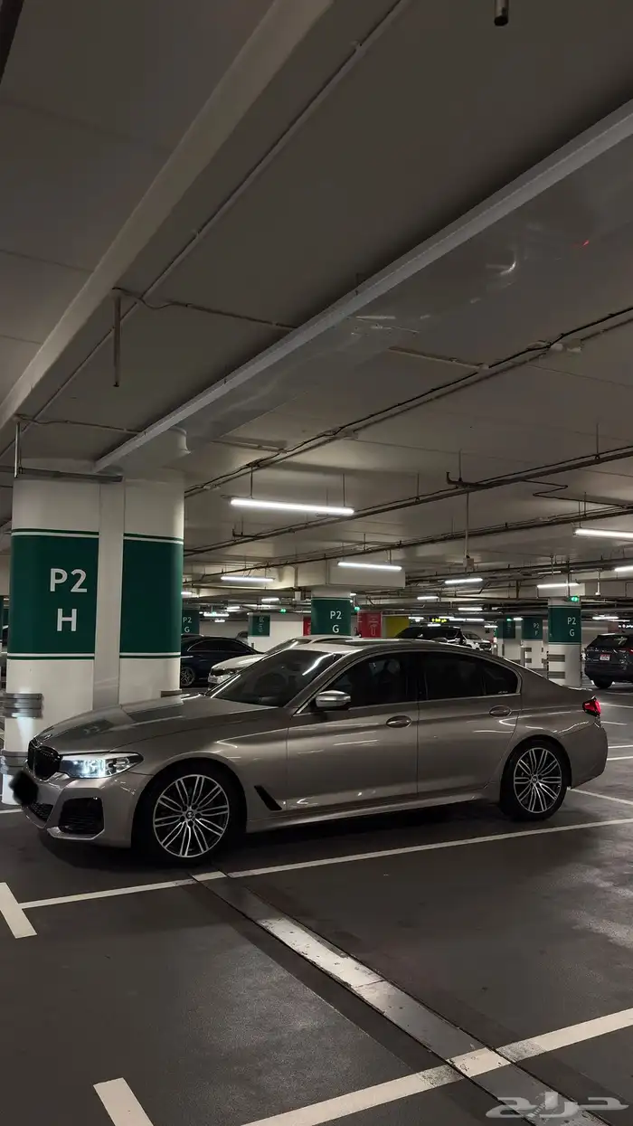 بي ام دبليو 520i 2018 4