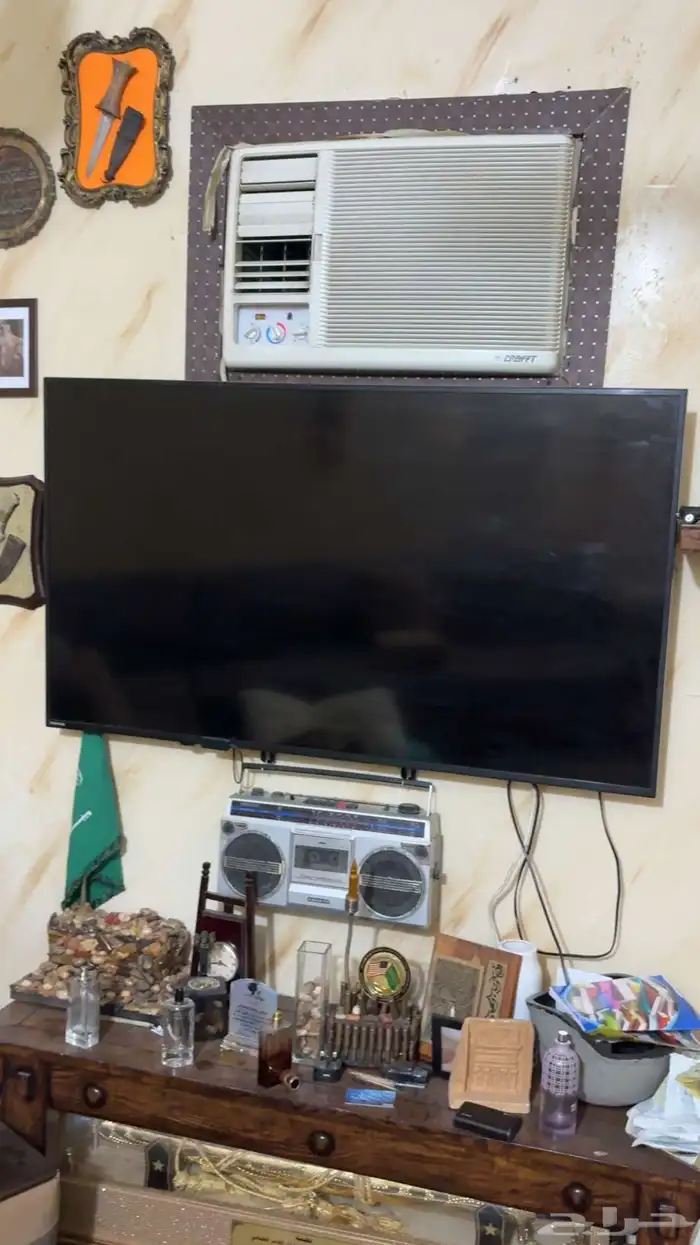 تلفزون اثنين مكنسه و سماعه كبيره للبيع 3