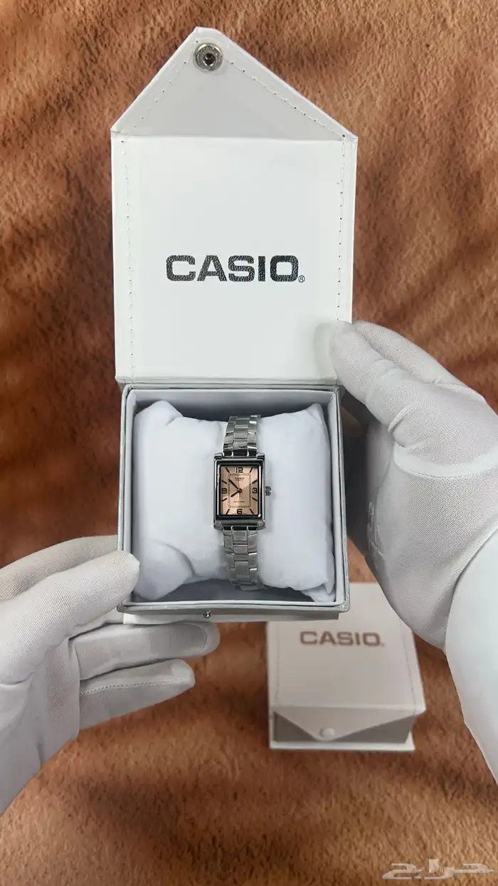 ساعة كاسيو النسائية الأصلية بالون السلموني 1