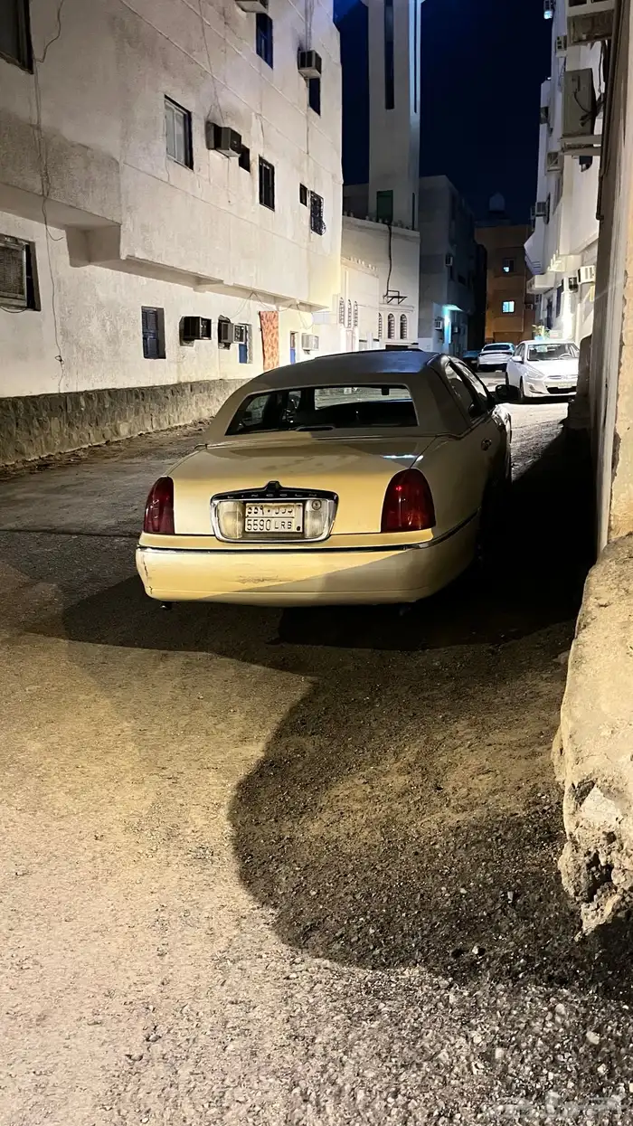 لنكولن تاون كار مجدد مفحوص 1