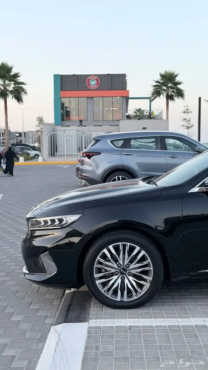 للبيع كيا كادينزا 2020 (k7) ستة سلندر 3.0 2