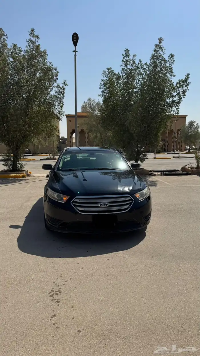 فورد تورس 2014 للبيع. الرياض 1