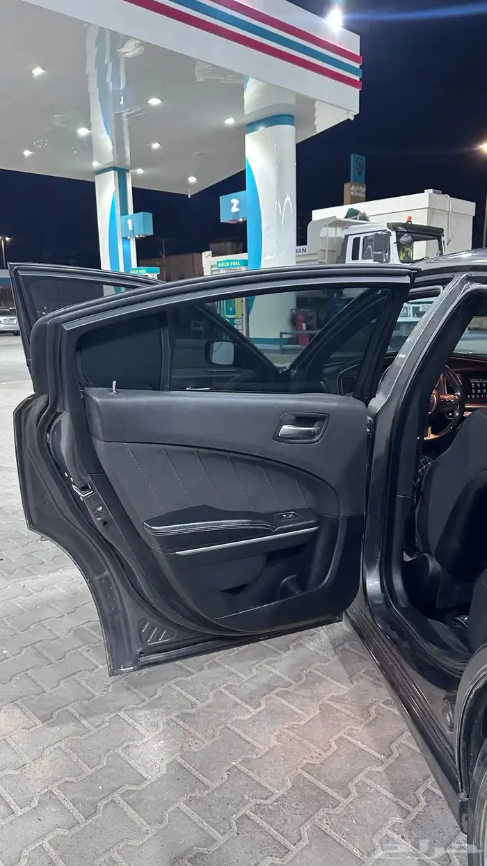 للبيع دوج تشارجر 7