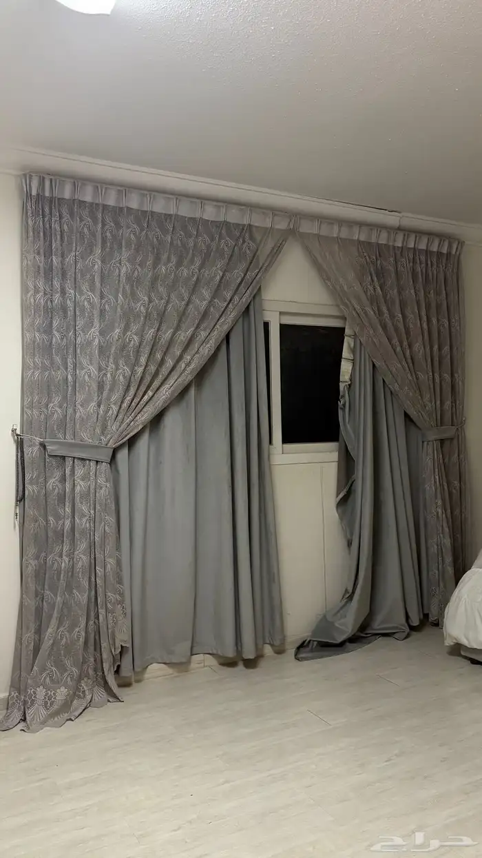 غرفة نوم للبيع بالكامل 0