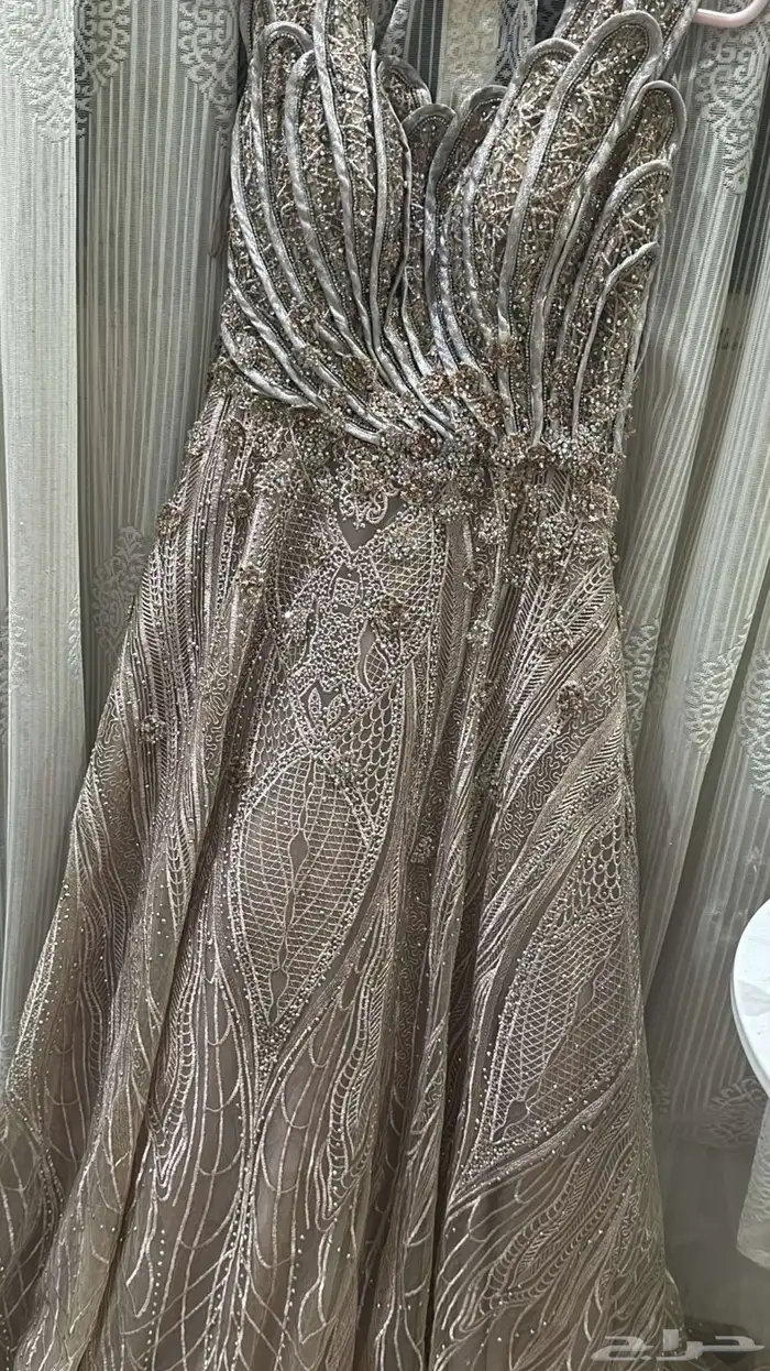 فستان للبيع ب 450 3