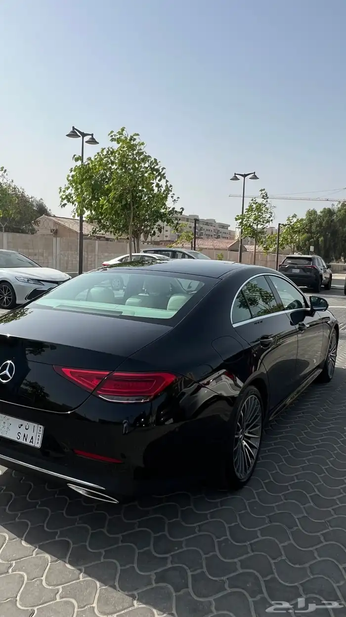 مرسيدس CLS450 نظيف 7