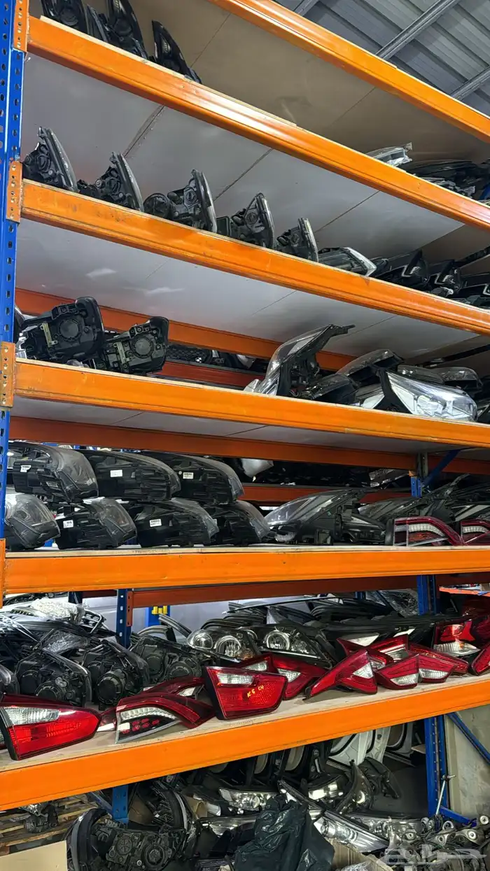 قطع غيار دوج كليزلر جيب شيروكي 9