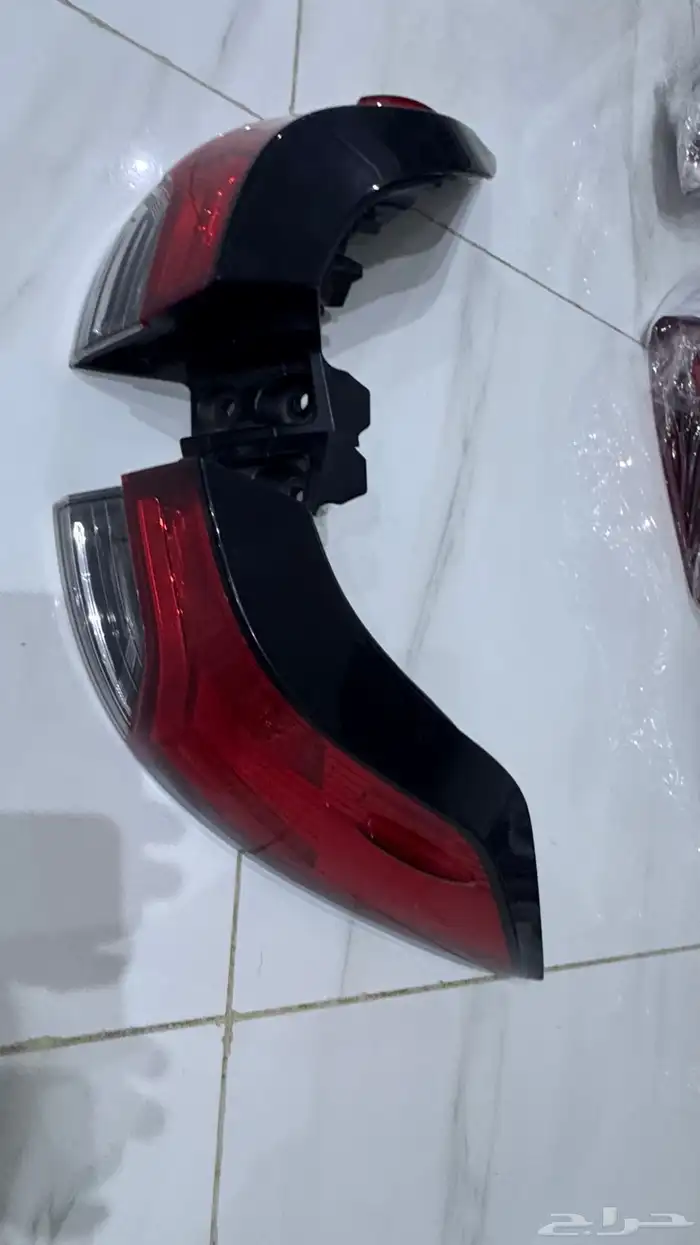 إسطبات ركن خلفي كورولا كروس 2