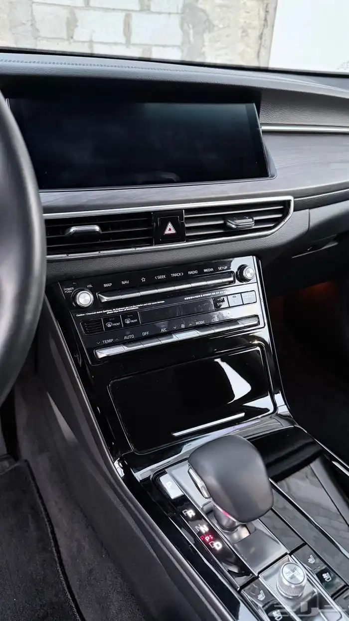 للبيع كيا كادينزا 2020 (k7) ستة سلندر 3.0 20