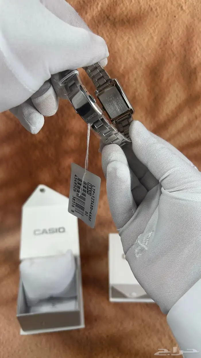 ساعة كاسيو النسائية الأصلية بالون السلموني 3