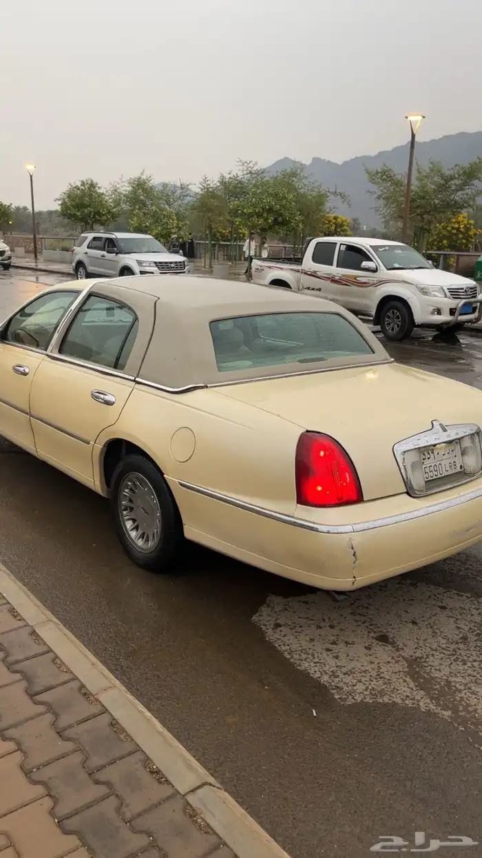 لنكولن تاون كار مجدد مفحوص 7