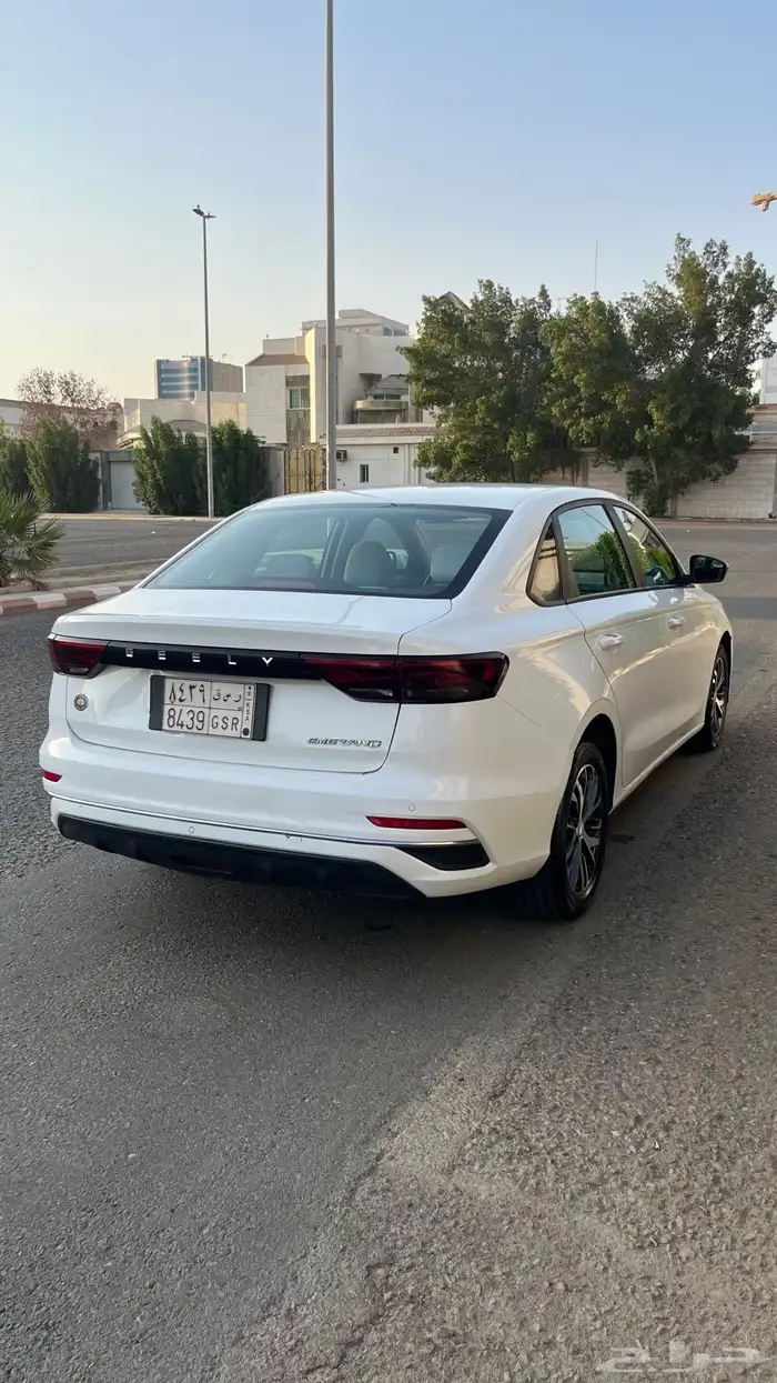 جيلي امجراند 2023 نظيفة 10