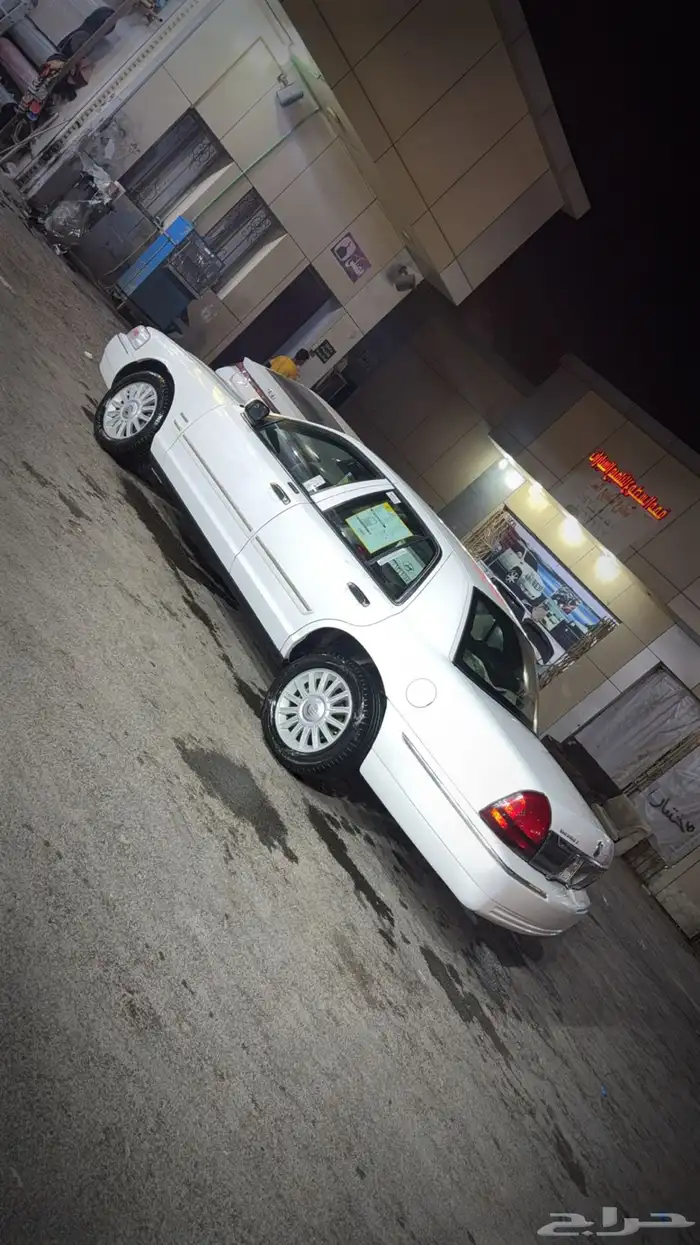 فورد ماركيز 2010 3