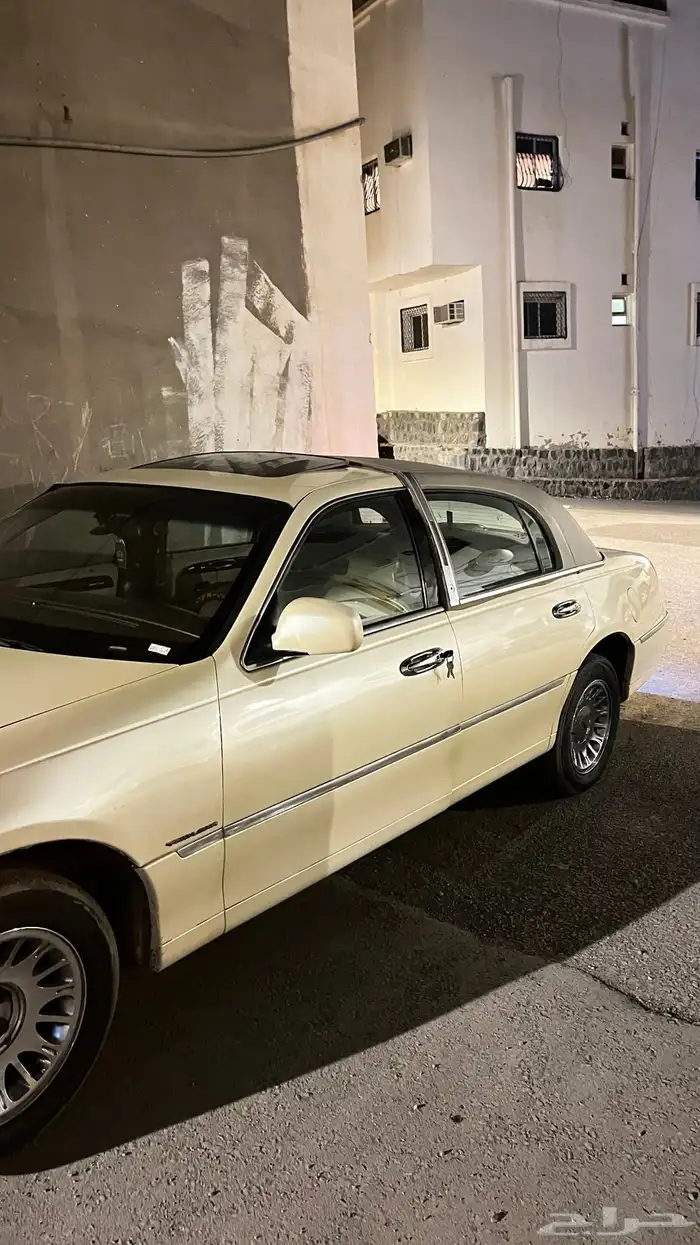 لنكولن تاون كار مجدد مفحوص 2