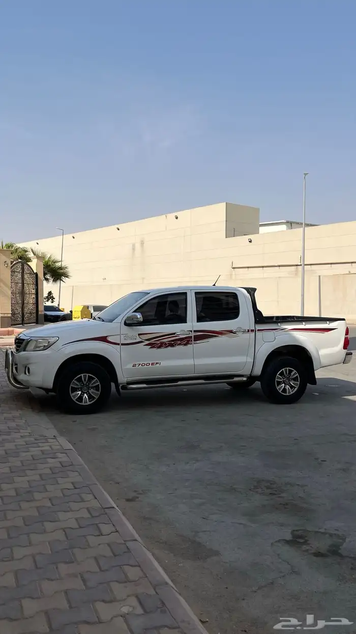 هايلكس دبل قير عادي 2015 12