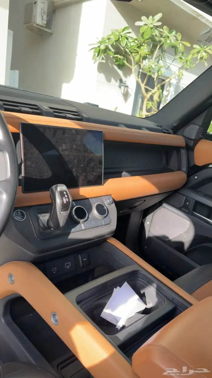 ديفندر X 2021اسود (يوجد به عطل ) 7