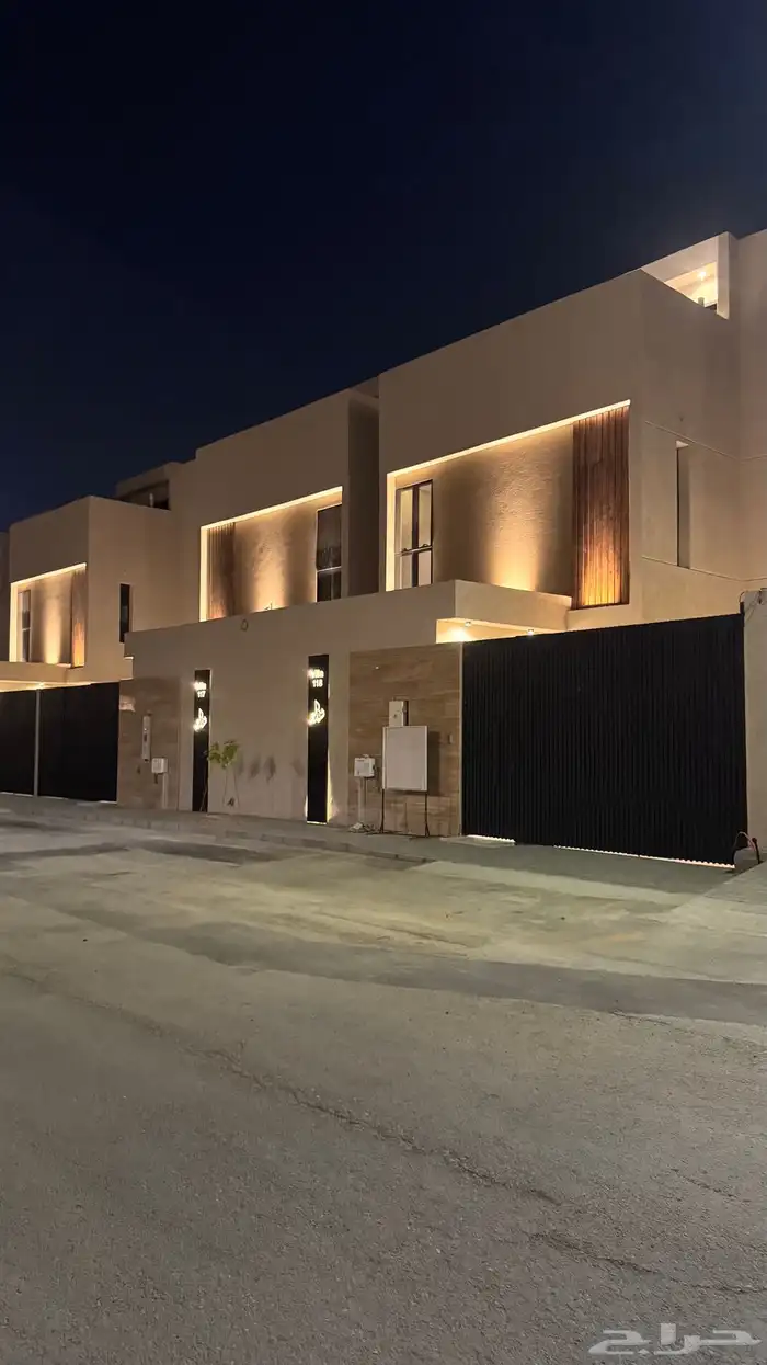 تبحث عن دبلوكس انيق ومودرن ووذيف بسعر 710الاف 35