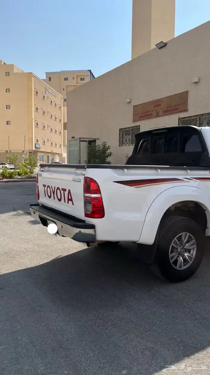 هايلكس دبل قير عادي 2015 10