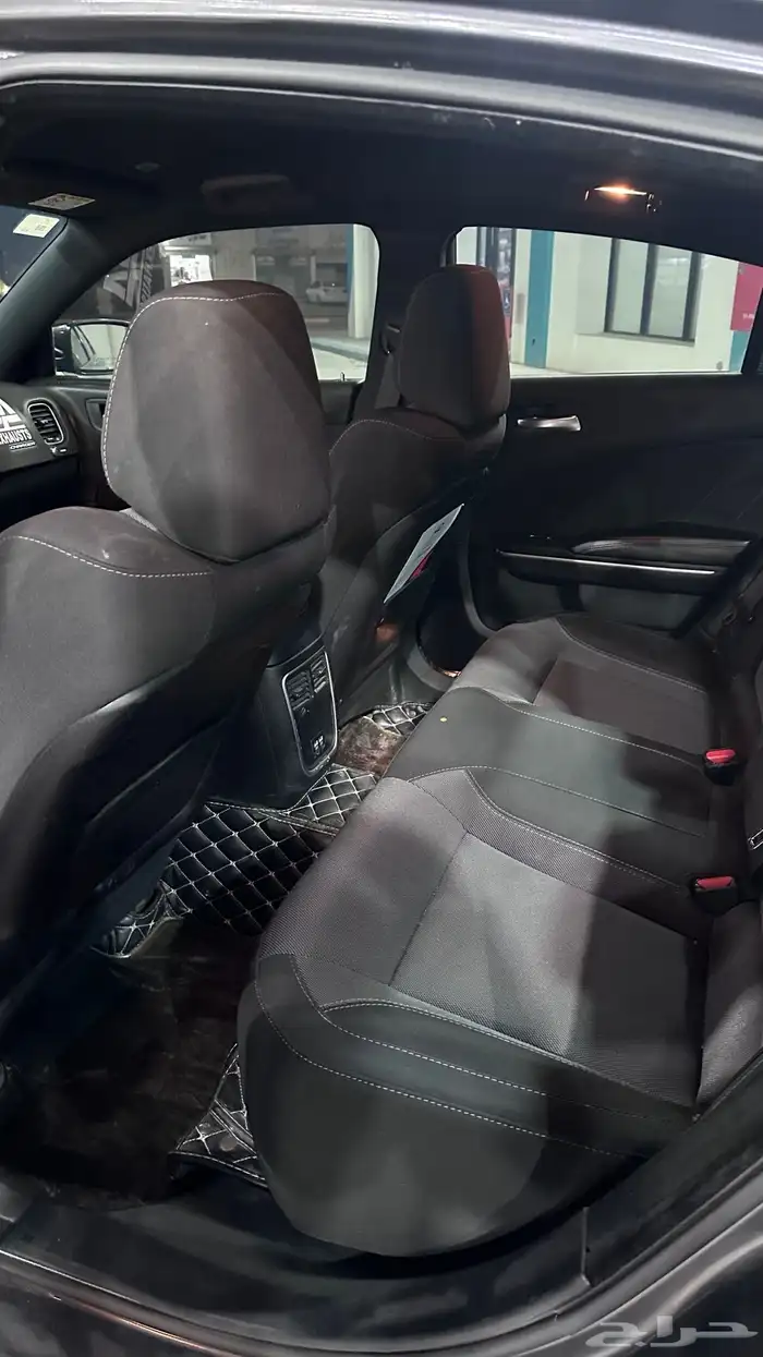 للبيع دوج تشارجر 6