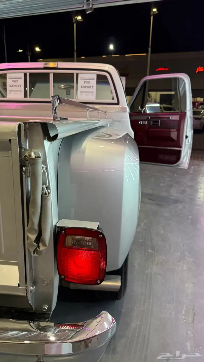 جمس 1981 رصاصي 33