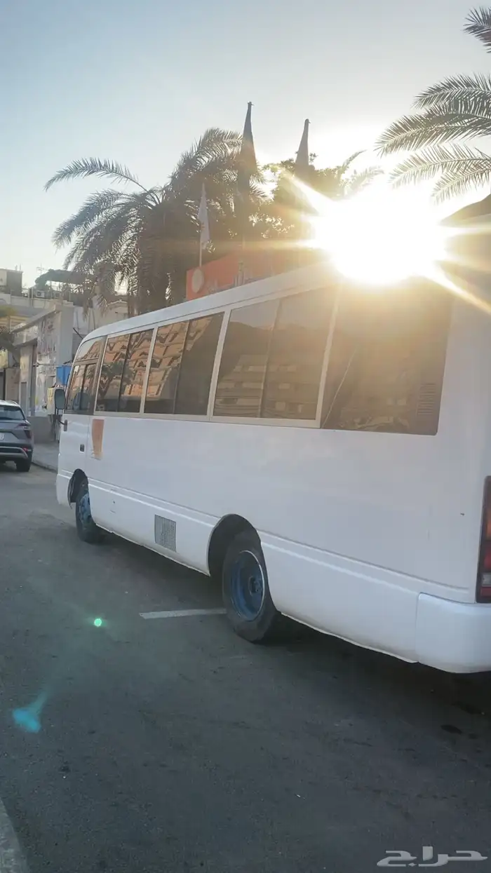 للبيع باص نيسان سفليان 3