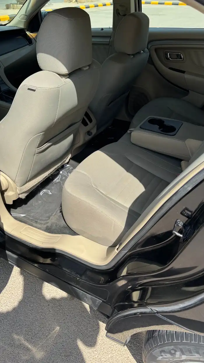 فورد تورس 2014 للبيع. الرياض 3