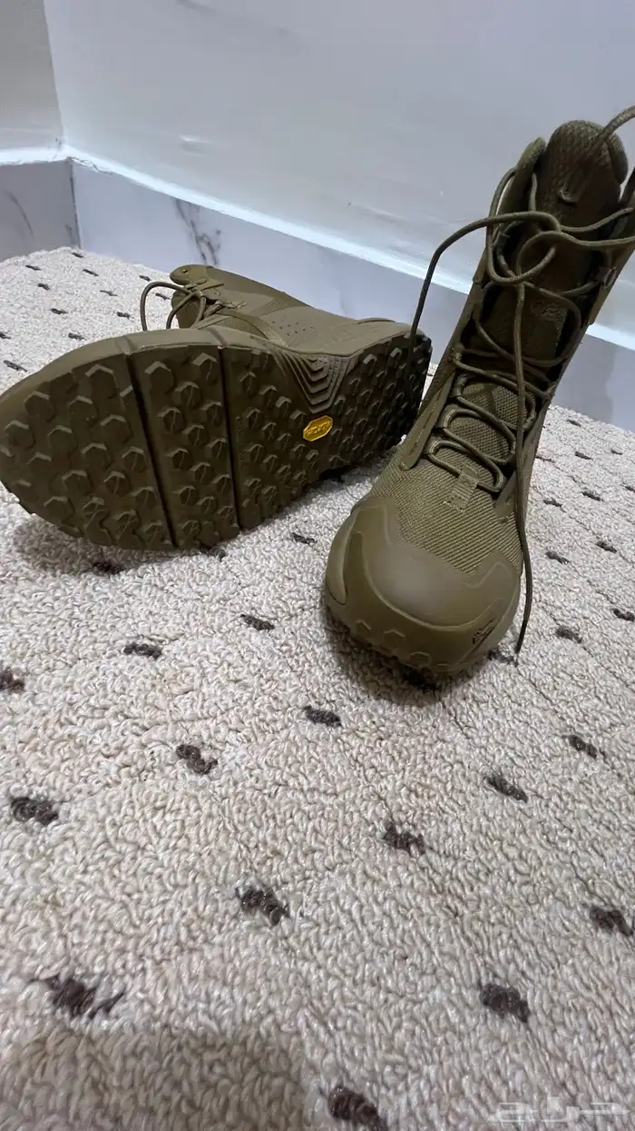 بسطار اندرامر مقاس 43 1