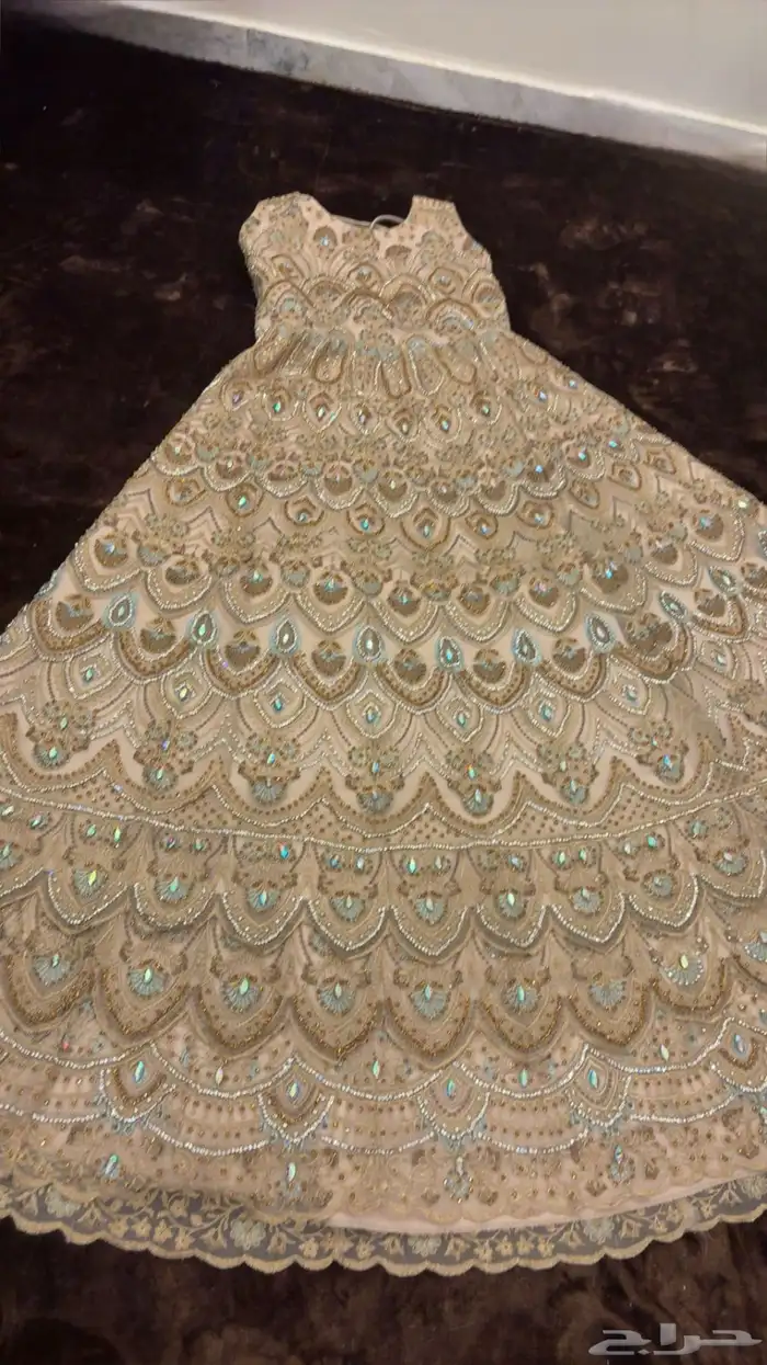 ميل عروس مقاس S معا طرحه 0