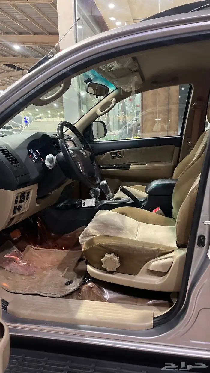 تويوتا فورتشنر 6 سلندر 9